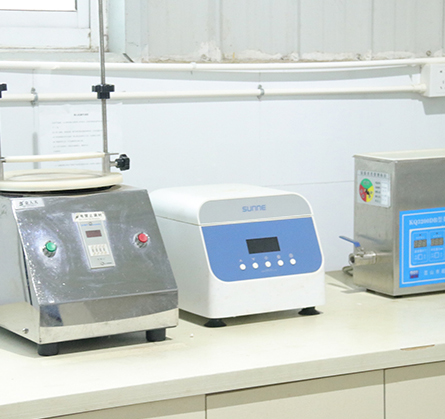 康雅生物化驗設備（微型震動篩、離心機）